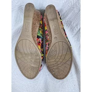 Women's shoes